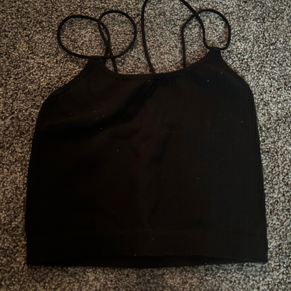 Colsie Black Fitted Crop Camisole